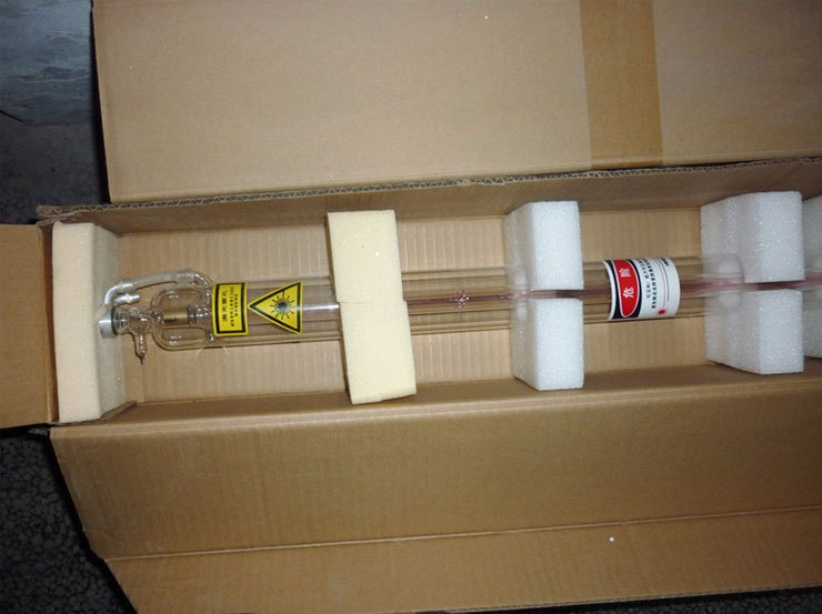 CO2玻璃管激光器與金屬射頻管激光器的區(qū)別(圖1) CO2玻璃管激光器